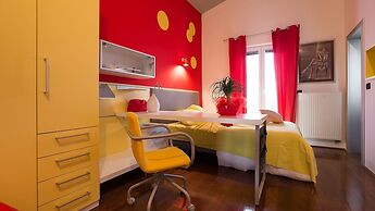 Villa Aylin, 5-bed, Next to the sea