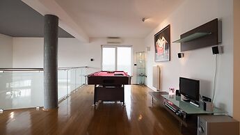 Villa Aylin, 5-bed, Next to the sea