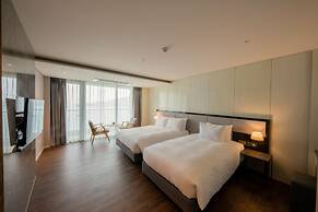 Ramada Suites Geoje 