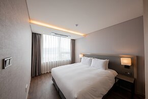 Ramada Suites Geoje 