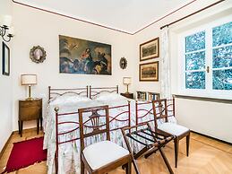 Stunning 6-bed Private Villa With Pool Near Venice