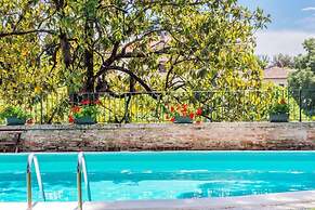 Stunning 6-bed Private Villa With Pool Near Venice