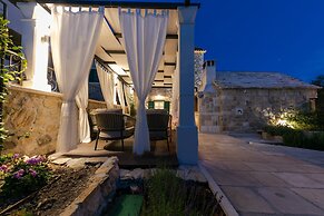 Villa Bante - Luxury Stone House