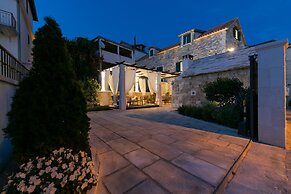 Villa Bante - Luxury Stone House