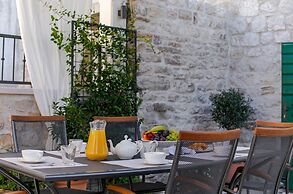 Villa Bante - Luxury Stone House