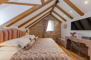 Villa Bante - Luxury Stone House