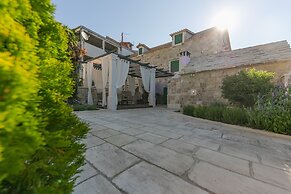 Villa Bante - Luxury Stone House