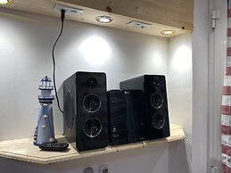 Apartment Sailing Yacht With Outdoor Swimmingpool