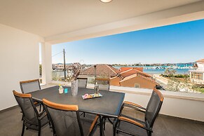 Apartment Birgir in Sukošan