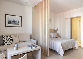 Gallery Suites & Residences, Piraeus