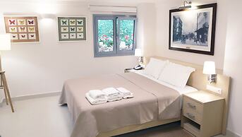 Gallery Suites & Residences, Piraeus