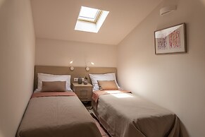 Gallery Suites & Residences, Piraeus