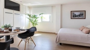 Gallery Suites & Residences, Piraeus