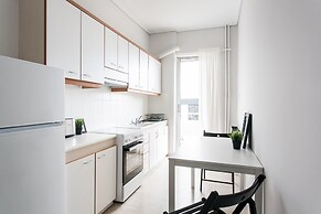 Spacious Apartment near HELEXPO