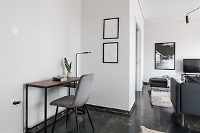 Spacious Apartment near HELEXPO