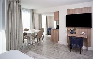 Hillsboro Beach Resort by Kasa