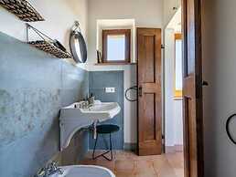Charming 10 pax Villa in Cortona With Private Pool