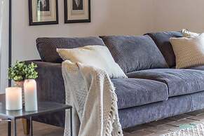 Charming 10 pax Villa in Cortona With Private Pool