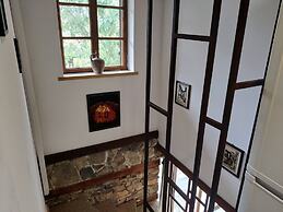 Lovely 4-bed House in Kosti