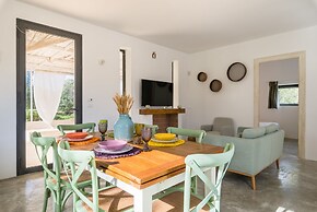 Villa Aura d'Olivo by Wonderful Italy