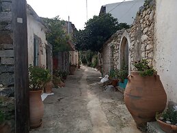 Nektarios Village House Near to Spinaloga