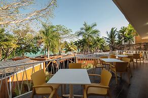 Casa Aakal Lagoon Front