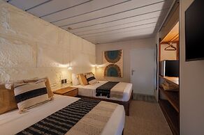 Casa Aakal Lagoon Front