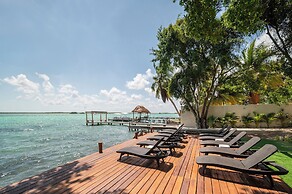 Casa Aakal Lagoon Front