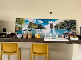 Casa Aakal Lagoon Front