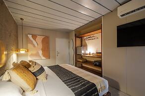 Casa Aakal Lagoon Front