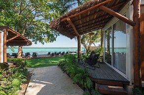 Casa Aakal Lagoon Front