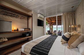 Casa Aakal Lagoon Front