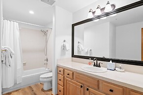 Gateway #5040 by Summit County Mountain Retreats