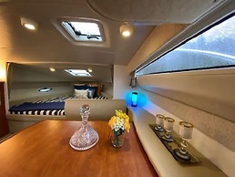 Stunning 2-bed Boat in Dreverna