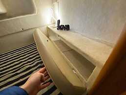 Stunning 2-bed Boat in Dreverna