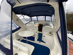 Stunning 2-bed Boat in Dreverna