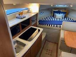 Stunning 2-bed Boat in Dreverna