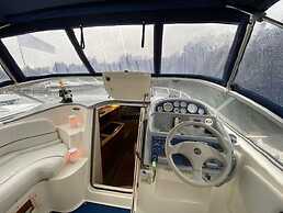 Stunning 2-bed Boat in Dreverna