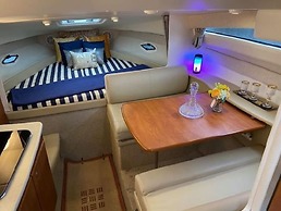 Stunning 2-bed Boat in Dreverna