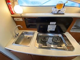 Stunning 2-bed Boat in Dreverna