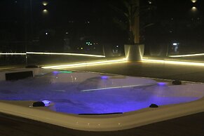 Hotel Rajhans Abhinandan