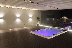 Hotel Rajhans Abhinandan