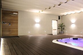 Hotel Rajhans Abhinandan