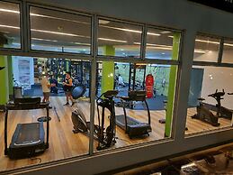 High-Tech Studio at Grass Residences -2 persons only, Quezon City