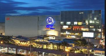 High-Tech Studio at Grass Residences -2 persons only, Quezon City