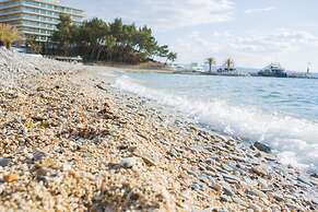 Lovely 4 Star 3-bed Apartment in Podstrana