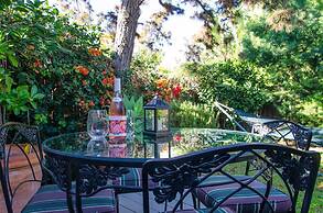 Plum Guide - The Carling Nest