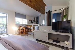 Plum Guide - The Carling Nest