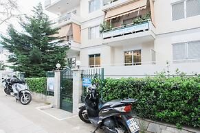 Spacious & Airy 1 Bedroom Apartment near HELEXPO