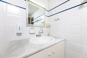 Kostakis Beach Hotel